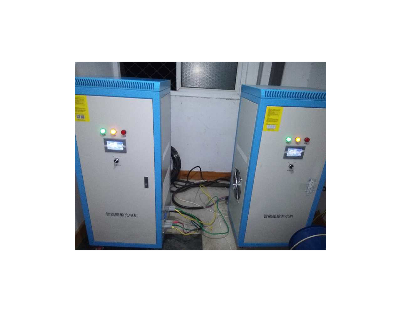 電動(dòng)船充電機(jī)